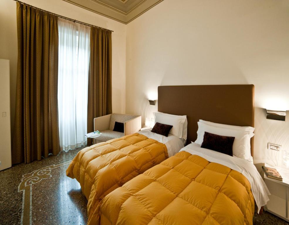 Bed and Breakfast Town House Cavour à Reggio de Calabre Chambre photo