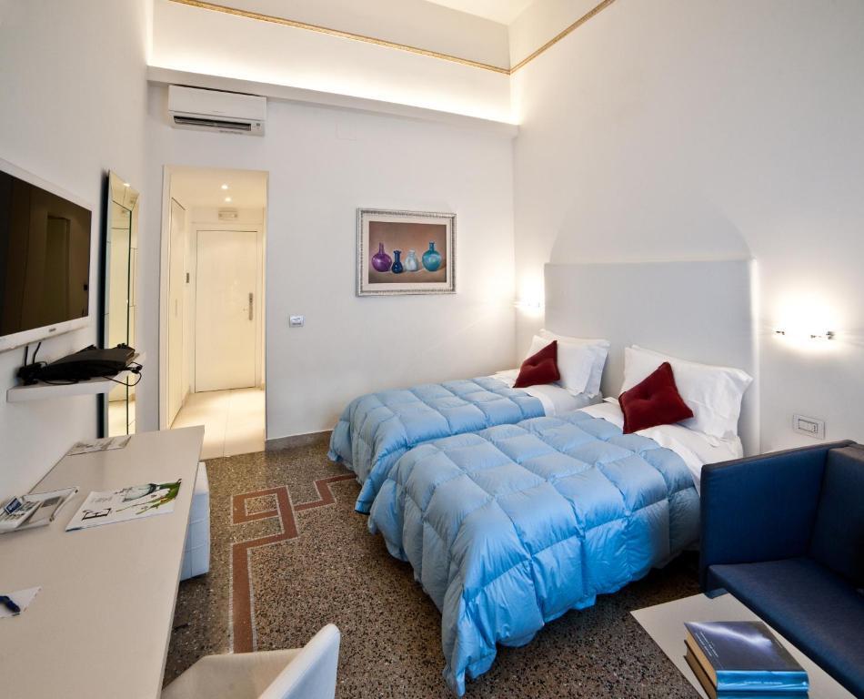 Bed and Breakfast Town House Cavour à Reggio de Calabre Chambre photo