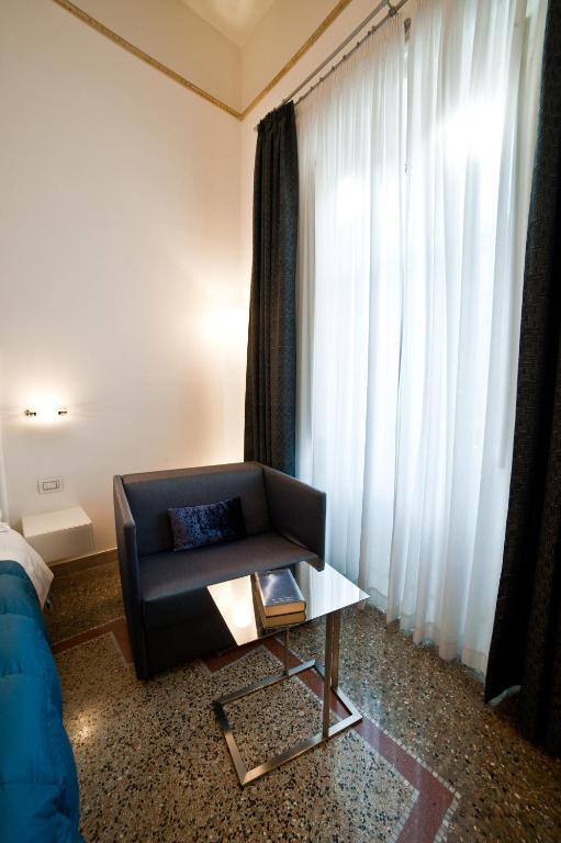 Bed and Breakfast Town House Cavour à Reggio de Calabre Chambre photo
