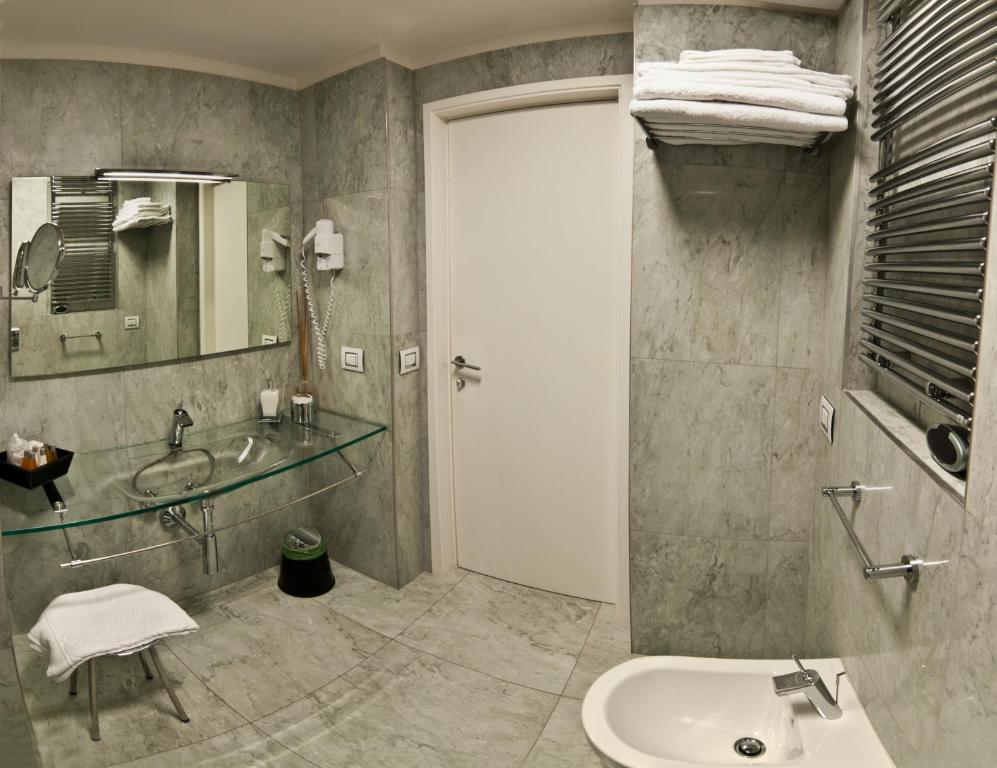 Bed and Breakfast Town House Cavour à Reggio de Calabre Chambre photo