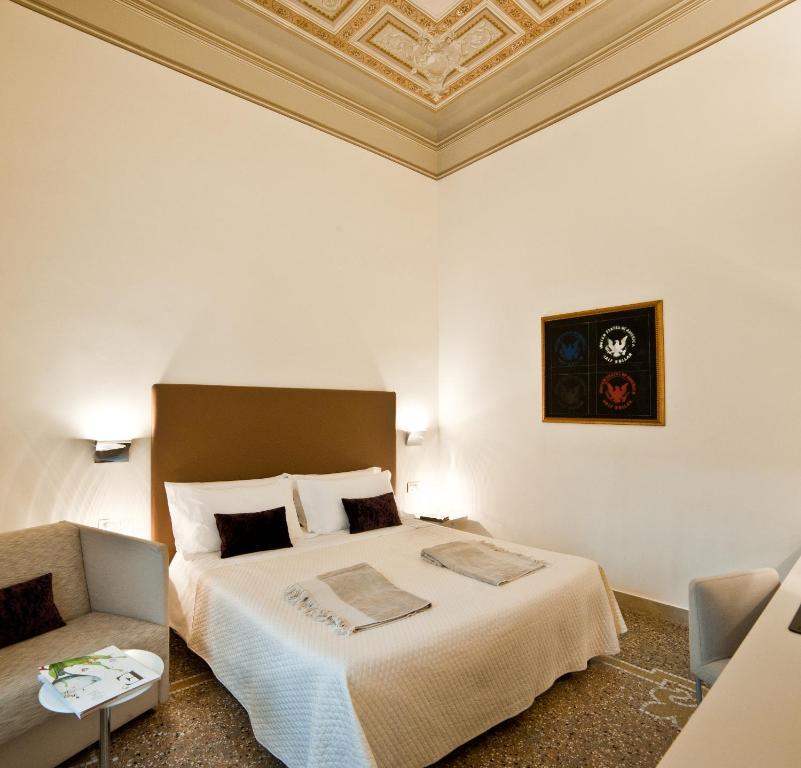 Bed and Breakfast Town House Cavour à Reggio de Calabre Chambre photo