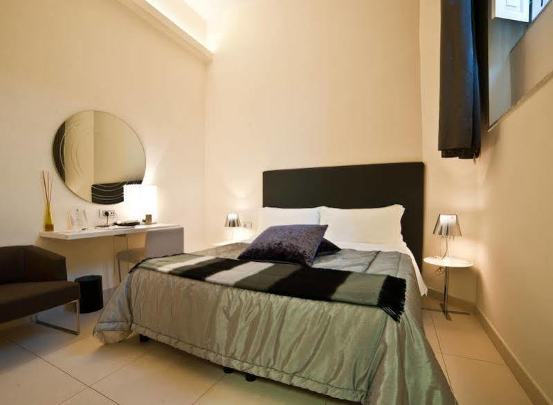Bed and Breakfast Town House Cavour à Reggio de Calabre Extérieur photo