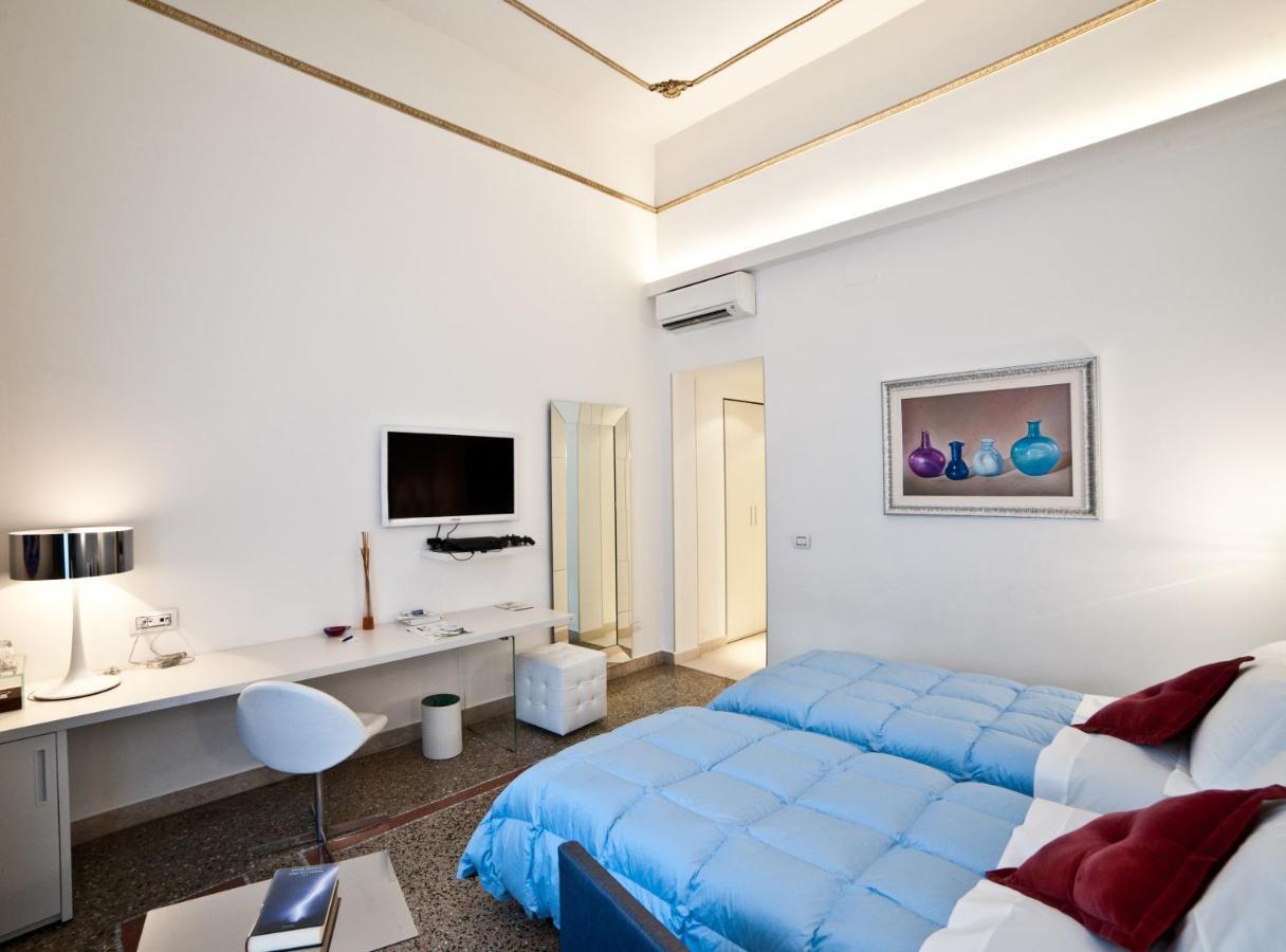 Bed and Breakfast Town House Cavour à Reggio de Calabre Chambre photo